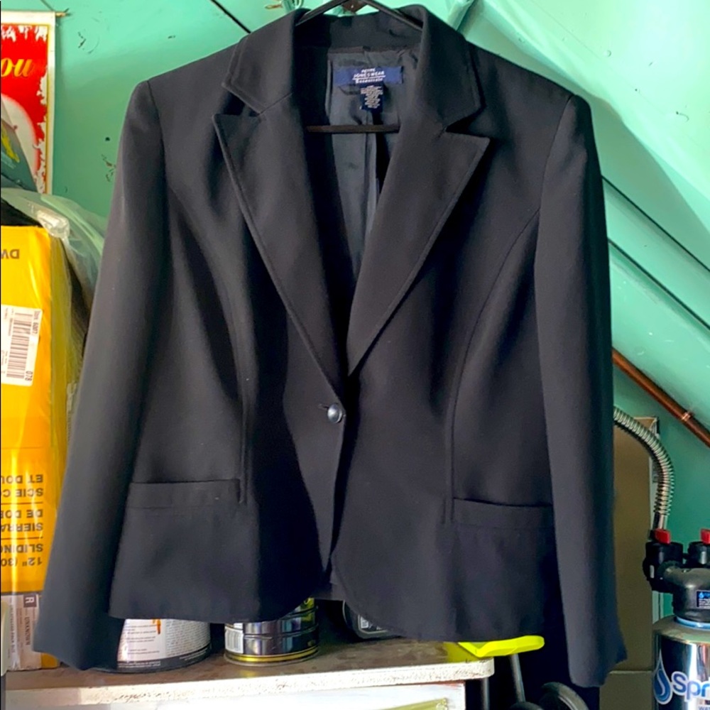 Black Jones Wear Blazer